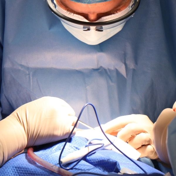 cirugia minima mente invasiva para juanetes